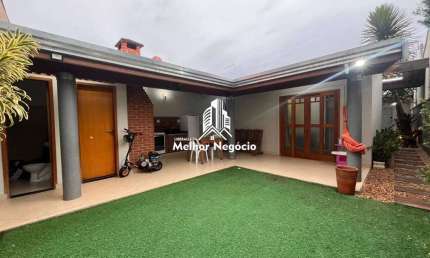 Linda! Casa 120m² de construção, à venda, 3 Dormitórios (Quartos), 2 banheiro Jardim Oriente, Piracicaba, SP