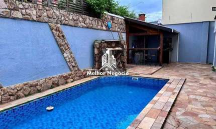 Linda Casa 297m² de construção, à venda, 4 Dormitórios (Quartos), 4 banheiros - Bairro Nova Piracicaba - Piracicaba SP
