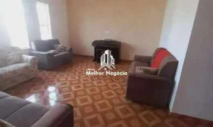 Casa à venda com 03 quartos e 1 suíte no bairro Vila Mathiesen em Americana (possui Edícula)
