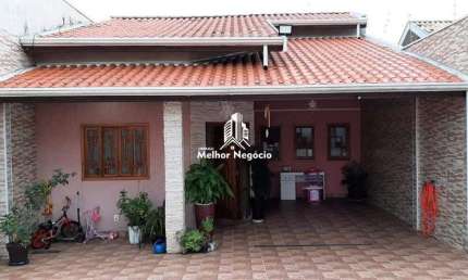 Casa à venda com 3 quartos sendo 1 suíte, localizado no bairro Vila Aeroporto em Campinas/SP