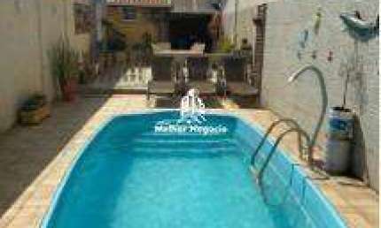 Casa no bairro Santa Terezinha à venda, 3 Quartos, 3 banheiros - Piracicaba, SP