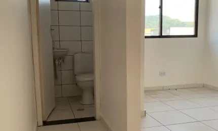 Sala comercial a venda no bairro santo antonio em guarujá sp com 27,50 m² + wc na movimentada alameda das margaridas ótimo ponto / sala comercial - melhor oportunidade de investimento do ano 2024