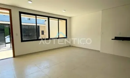 Sobrado recém entregue à venda com 145m², 3 quartos e 2 vagas