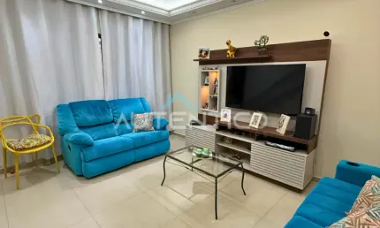 Lindo sobrado à venda com 105m², 2 suítes, 2 vagas e área gourmet
