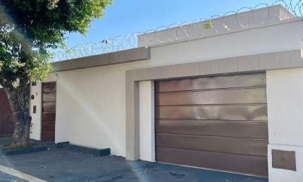 Casa com 3 quartos à venda na Rua Grajaú, 125, Setor Grajaú, Goiânia