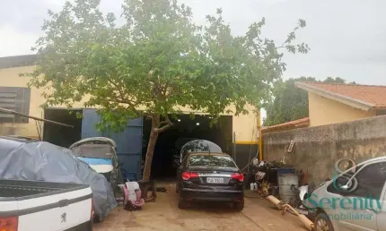Casa com 2 dormitórios à venda, 263 m² por R$ 550.000,00 - Castelo - Londrina/PR