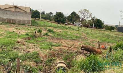 TERRENO COMERCIAL NO CONTORNO DO LAGO - SERTANÓPOLIS PR.