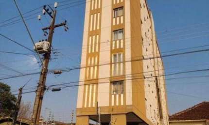 Apartamento para alugar no Edifício Studio Beta - 1 suíte por R$ 590/mês - Centro - Londrina - PR