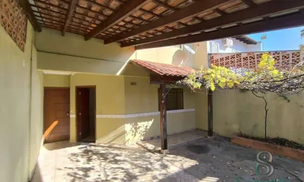 Casa com 3 dormitórios para alugar, 136 m² por R$ 3.500,00/mês - Antares - Londrina/PR