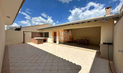 Casa com 3 quartos à venda no Residencial Vale Verde, Marília 