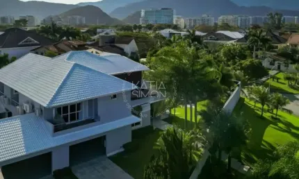 Casa de Luxo à Venda de 1.096 m² no Condomínio Mansões, Barra da Tijuca, RJ – Exclusividade e Sofisticação