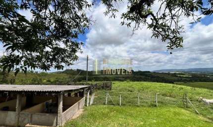 Sítio/chácara com 3 dormitórios à venda, 80000 m² por R$ 1.499.000 - Jundiaquara - Araçoiaba da Serra/SP