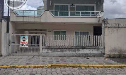Casa com 4 quartos à venda na Centro, 116, Centro, Guaratuba