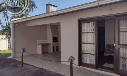 Casa com 2 quartos à venda na Centro, 1190, Centro, Guaratuba