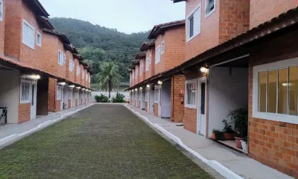 Casa em condomínio fechado com 3 quartos à venda na São Paulo, 500, Vila São Paulo, Mongaguá