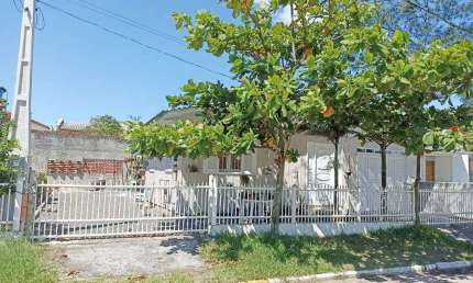 ÓTIMA OPORTUNIDADE CASA  À VENDA EM BALNEÁRIO ARROIO DO SILVA 