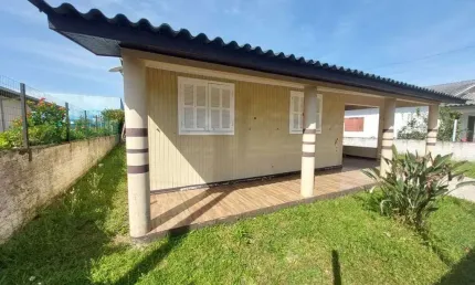 ÓTIMA OPORTUNIDADE CASA  À VENDA EM BALNEÁRIO ARROIO DO SILVA 