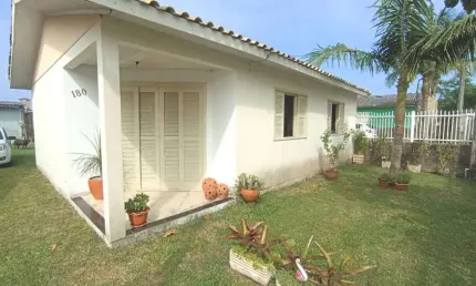Ótima oportunidade casa  à venda em balneário arroio do silva 