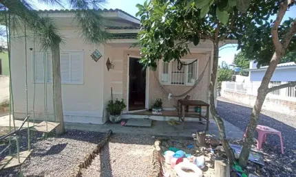 ÓTIMA OPORTUNIDADE CASA  À VENDA EM BALNEÁRIO ARROIO DO SILVA 