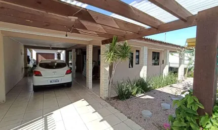 ÓTIMA OPORTUNIDADE CASA  À VENDA EM BALNEÁRIO ARROIO DO SILVA 