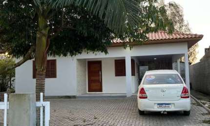 ÓTIMA OPORTUNIDADE CASA  À VENDA EM BALNEÁRIO ARROIO DO SILVA 