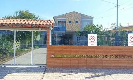 ÓTIMA OPORTUNIDADE CASA  À VENDA EM BALNEÁRIO ARROIO DO SILVA 