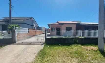 ÓTIMA OPORTUNIDADE CASA  À VENDA EM BALNEÁRIO ARROIO DO SILVA 
