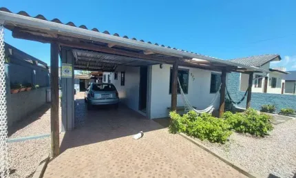 ÓTIMA OPORTUNIDADE CASA  À VENDA EM BALNEÁRIO ARROIO DO SILVA 