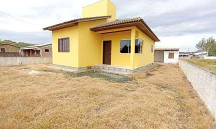 ÓTIMA OPORTUNIDADE CASA  À VENDA EM BALNEÁRIO ARROIO DO SILVA 