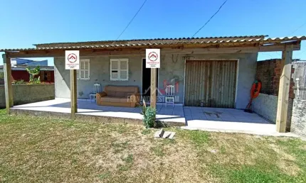 ÓTIMA OPORTUNIDADE CASA  À VENDA EM BALNEÁRIO ARROIO DO SILVA 