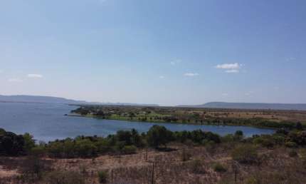 Propriedade com 80 hectares nas margens do Rio São Francisco