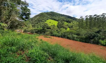 Terreno à venda na Zona Rural, Caldas 