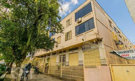 Apartamento com 2 quartos à venda na Rua Teixeira de Freitas, 41, Santo Antônio, Porto Alegre, 67 m2 por R$ 223.500