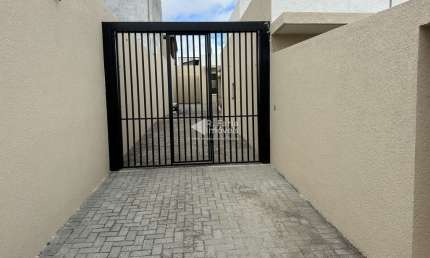 Casa com 2 quartos à venda na Rua Cornelius Pries, 271, Xaxim, Curitiba por R$ 399.000