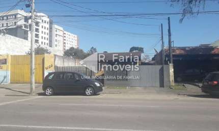 Terreno à venda na Avenida Brasília, 5110, Novo Mundo, Curitiba por R$ 1.300.000