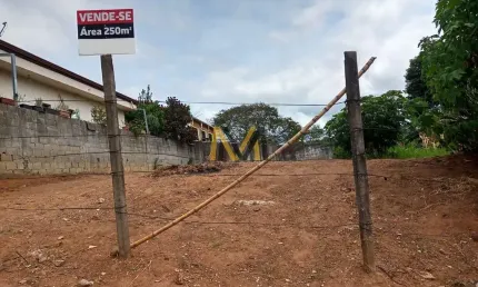 Terreno à venda na Vila Pedra Vermelha, Mairiporã 