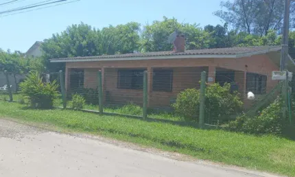 Casa 3 Dormitórios à venda no Bairro Arroio Teixeira com 80 m² de área privativa