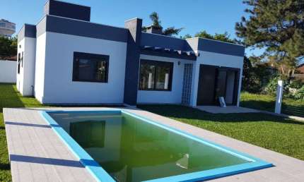 Casa 3 Dormitórios à venda no Bairro Arroio Teixeira com 160 m² de área privativa