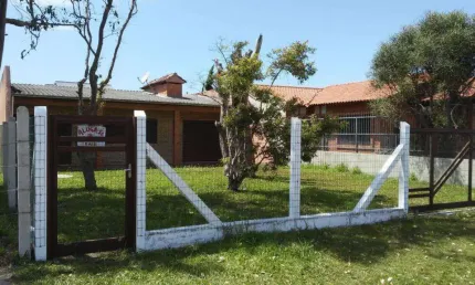 Casa 3 Dormitórios à venda no Bairro Curumim com 128 m² de área privativa - 1 vaga de garagem