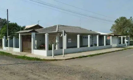 Casa 3 Dormitórios à venda no Bairro Arroio Teixeira com 75 m² de área privativa