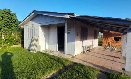 Casa 2 Dormitórios à venda no Bairro Arroio Teixeira com 65 m² de área privativa