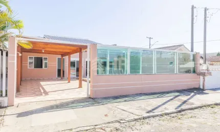 Casa com 4 quartos à venda na Rua das Rosas, 61, Balneário Flórida, Matinhos, 170 m2 por R$ 1.050.000