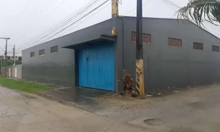 Barracão / Galpão / Depósito à venda na Rua Bélgica, SN, Balneário Junara, Matinhos, 337 m2 por R$ 500.000
