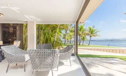 Casa com 3 quartos à venda na Avenida Ayrton Cornelsen, 1103, Baía, Guaratuba, 219 m2 por R$ 5.900.000