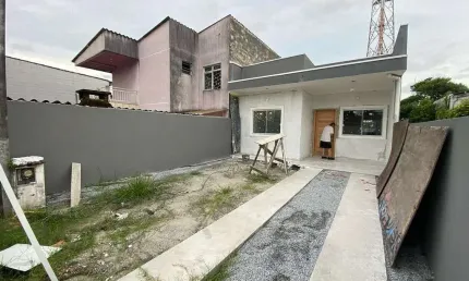 Casa com 3 quartos à venda na Rua Baronesa do Cerro Azul, 667, Praia de Leste, Pontal do Paraná, 89 m2 por R$ 490.000