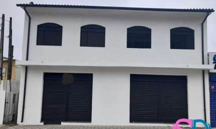 Ótimo ponto comercial (e residencial), para locação, no Centro da Cidade de Ubatuba - SP.