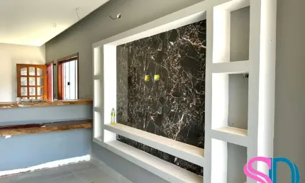 Casa nova, com 2 dormitórios, para venda, na área central de Ubatuba - SP