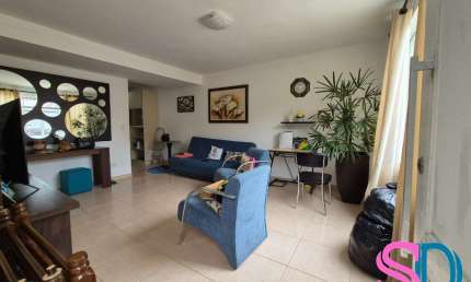Casa tipo sobrado, com 3 dormitórios, para venda, com excelente localização no bairro Estufa ll, Ubatuba - SP