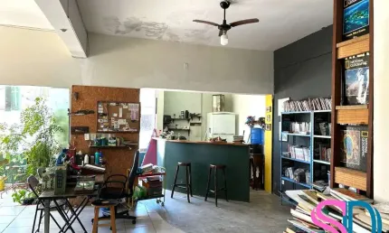 Espaço comercial, para locação, no Centro de Ubatuba - SP