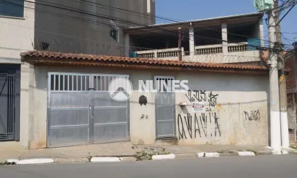 Sobrado de 03 dormitórios, 03 suítes em terreno grande de 258 m².